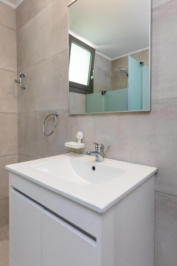 Angelana Luxury Apartments Rhodes City 外观 照片